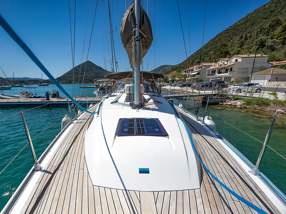 Bavaria 37