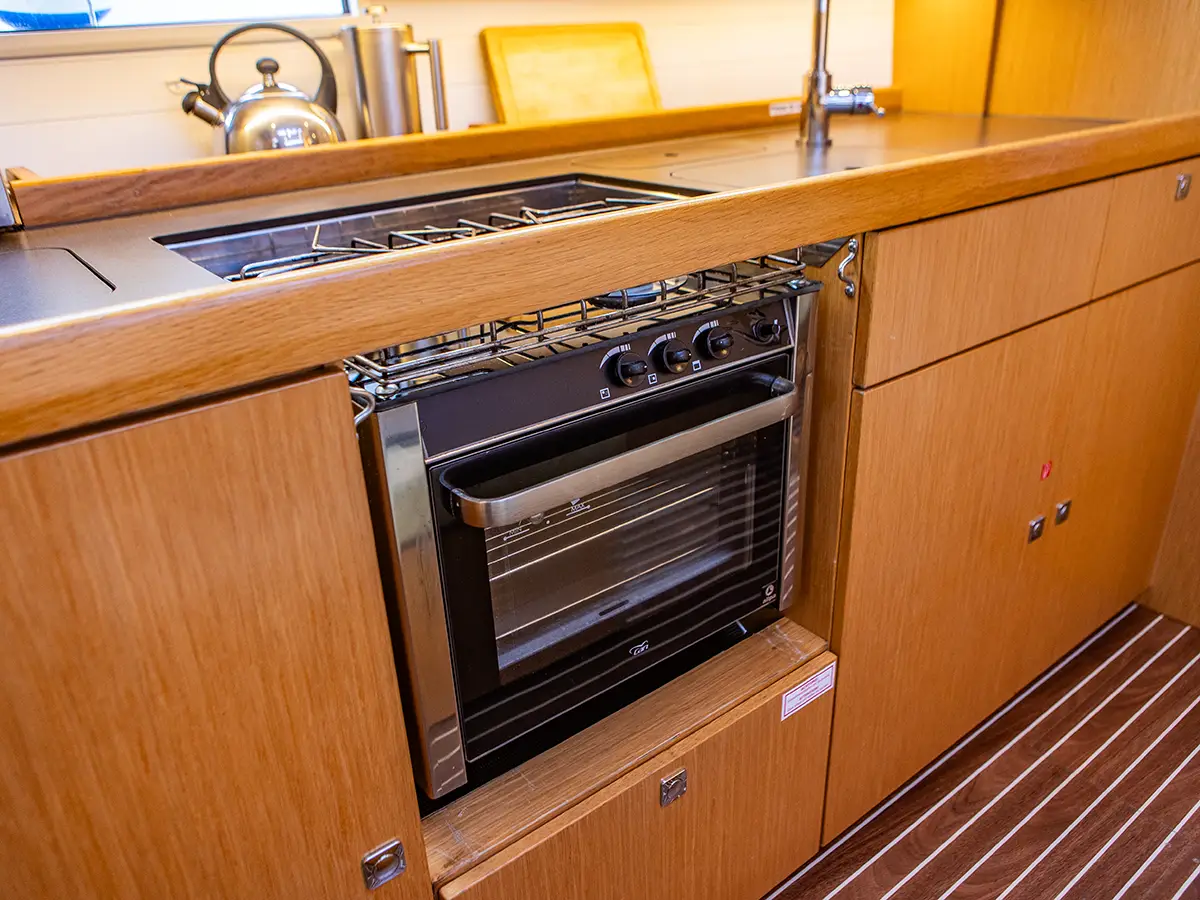 Bavaria 41