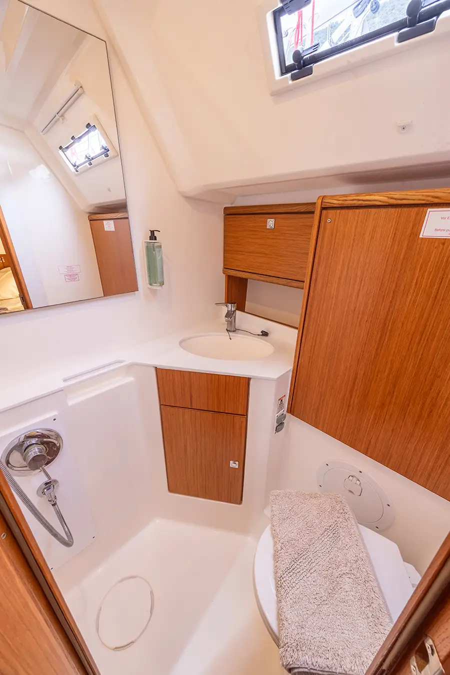 Bavaria 46