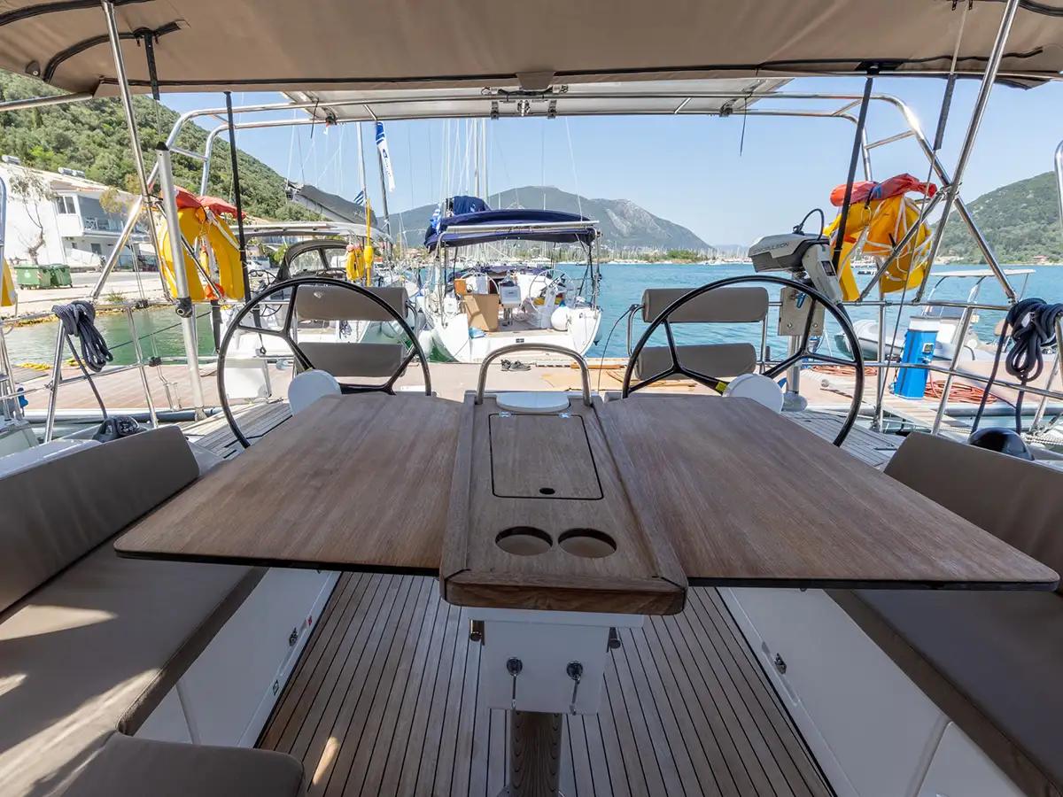 Bavaria C42