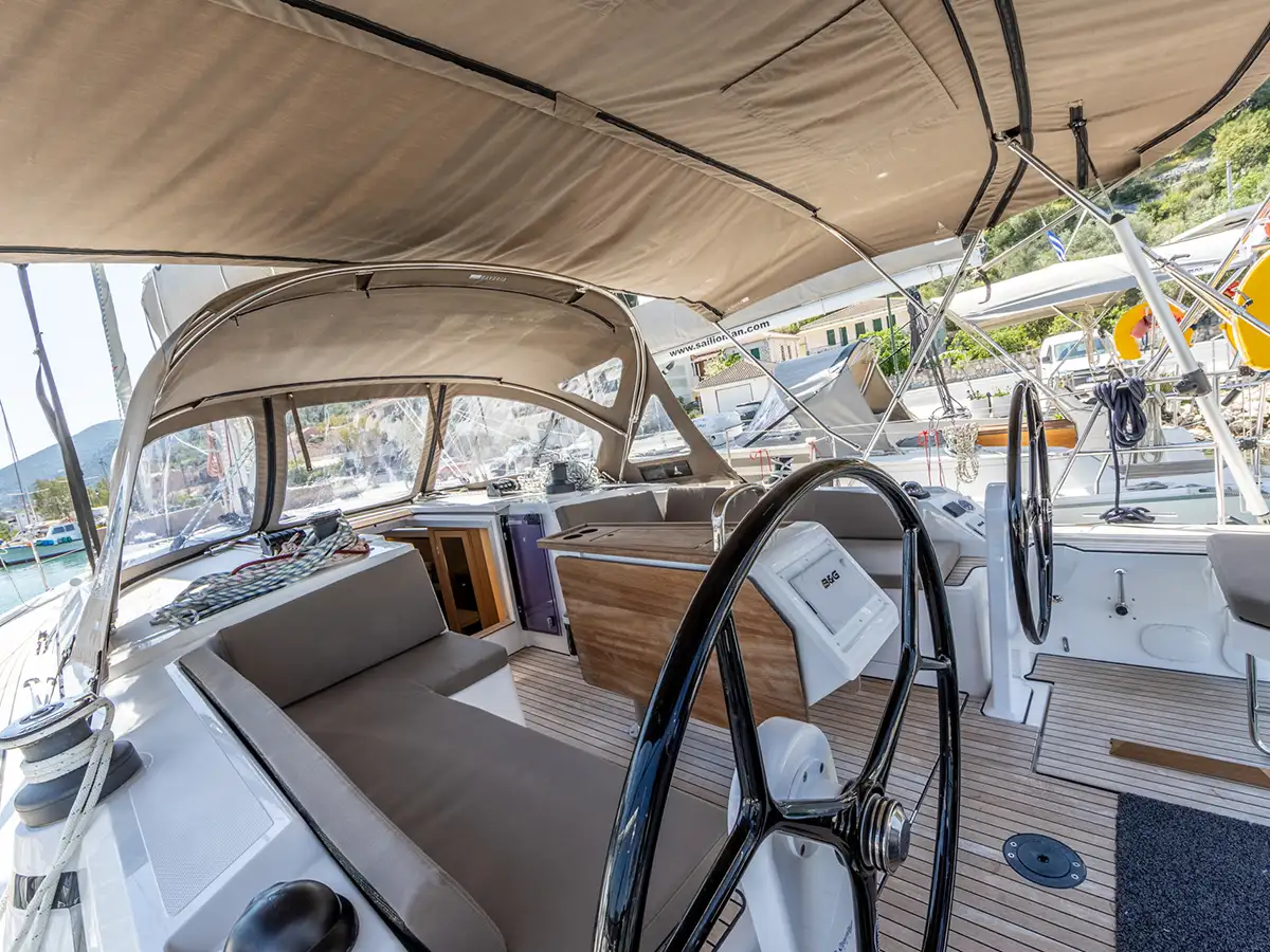 Bavaria C42