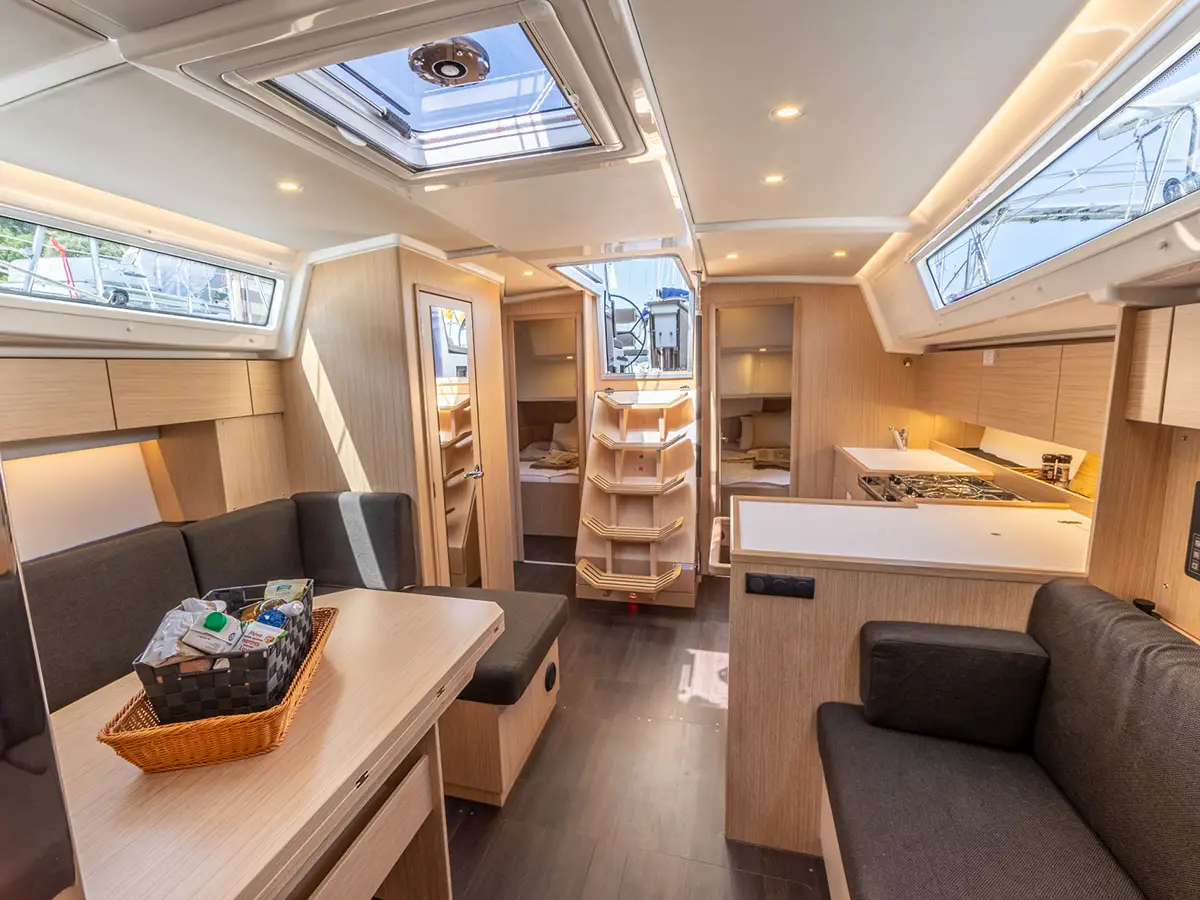 Bavaria C42