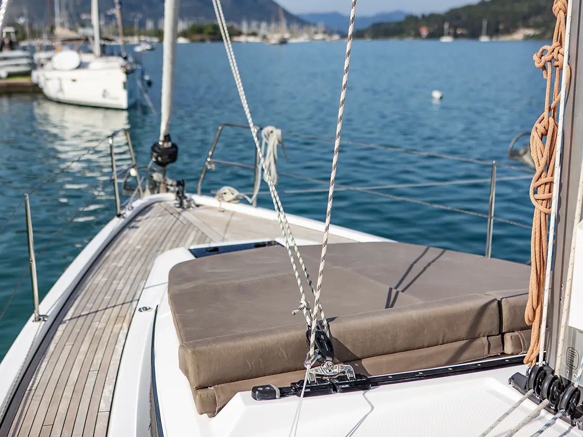 Bavaria C42