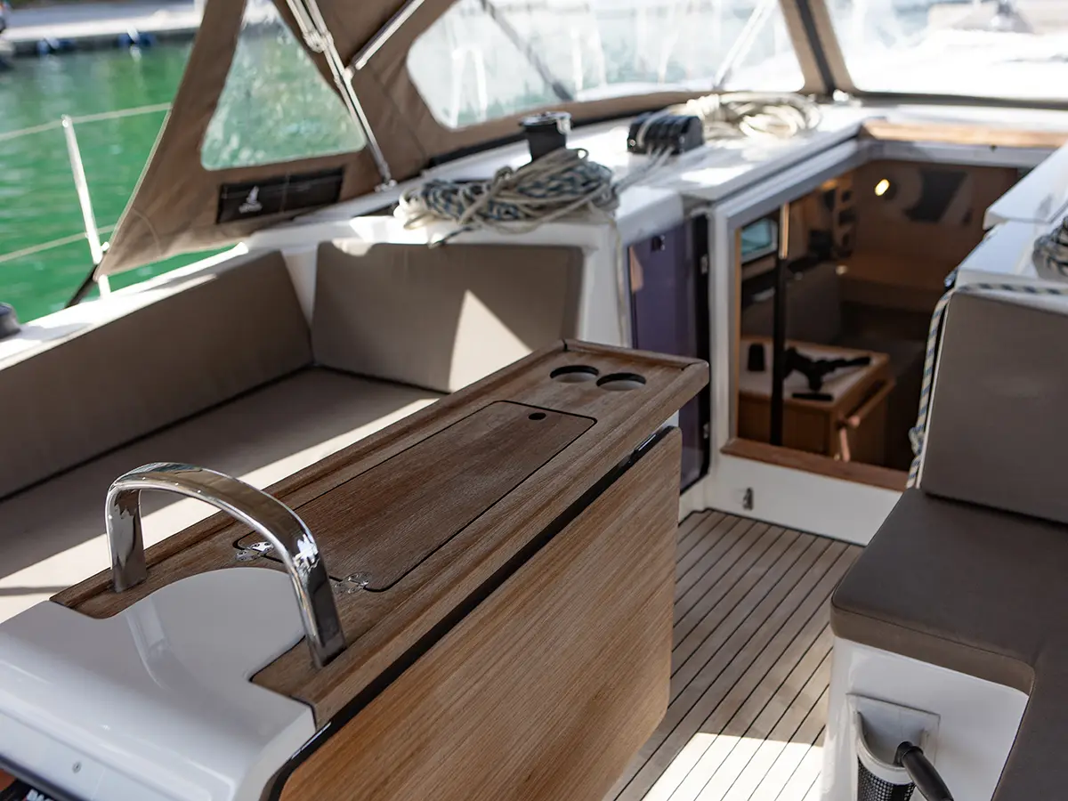 Bavaria C42