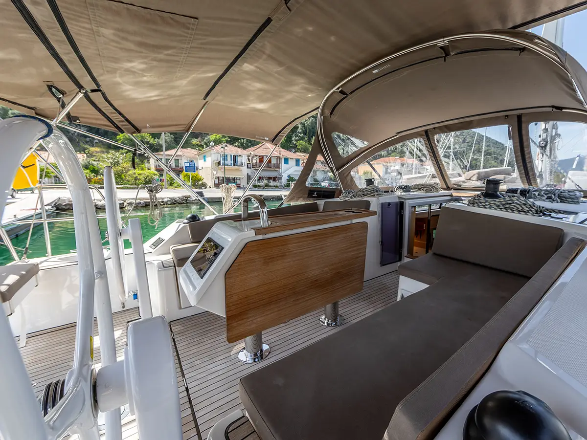 Bavaria C42