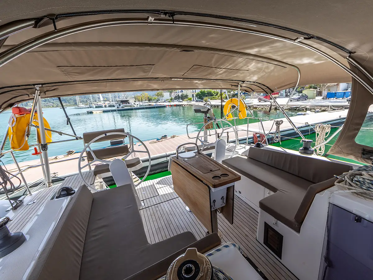 Bavaria C42