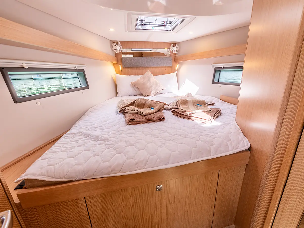 Bavaria C42