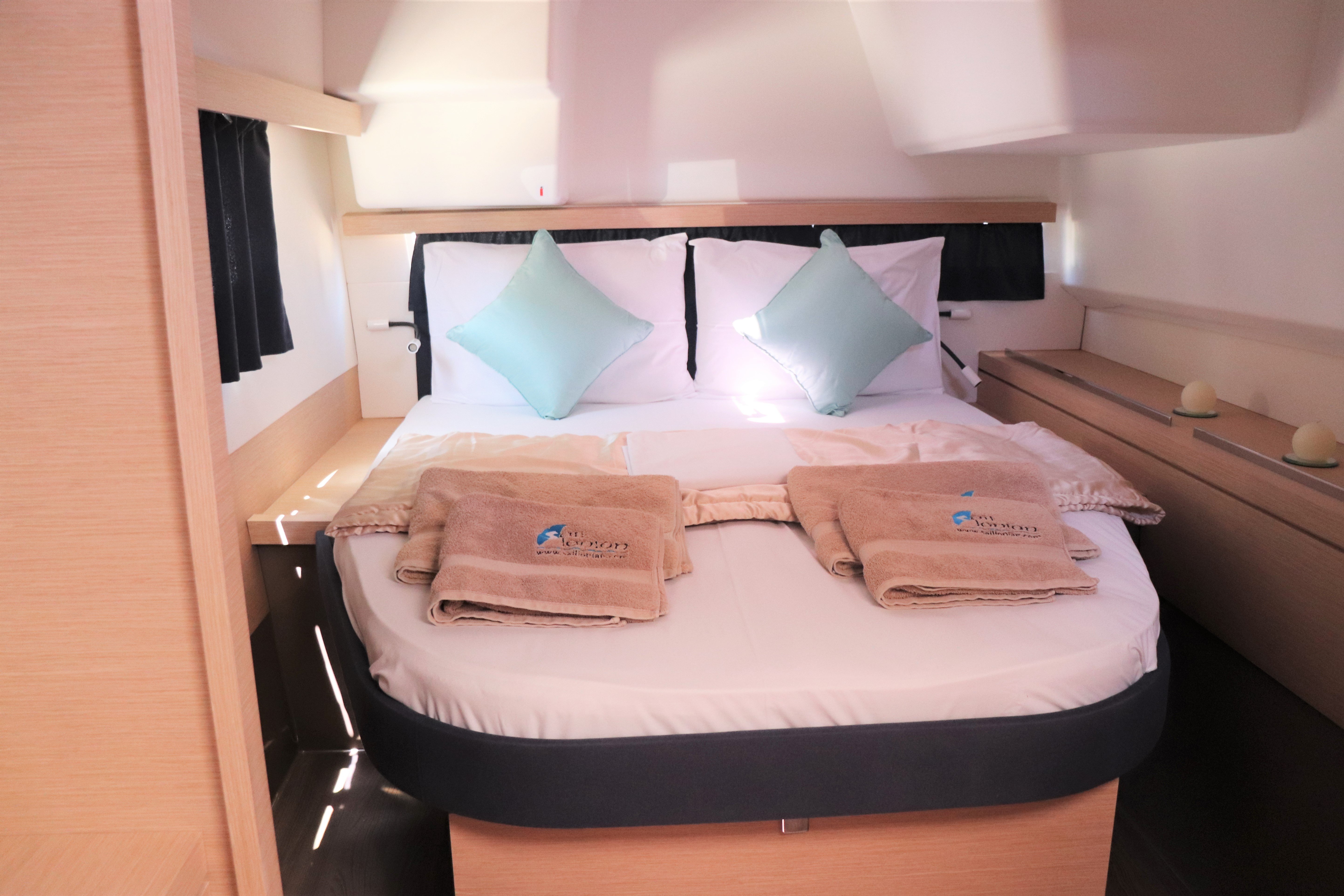 Fountaine Pajot 40 Catamaran
