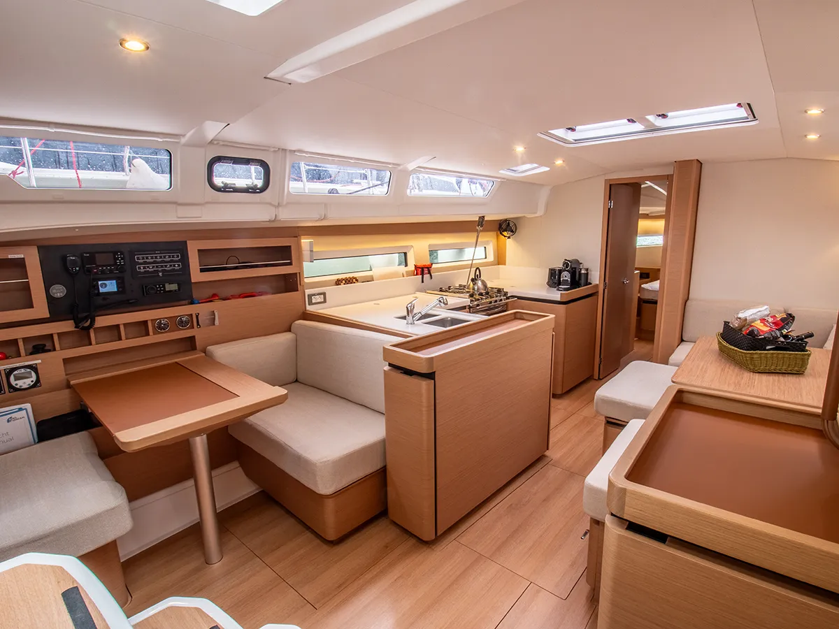 Sun Odyssey 490