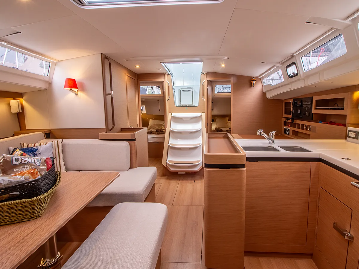 Sun Odyssey 490