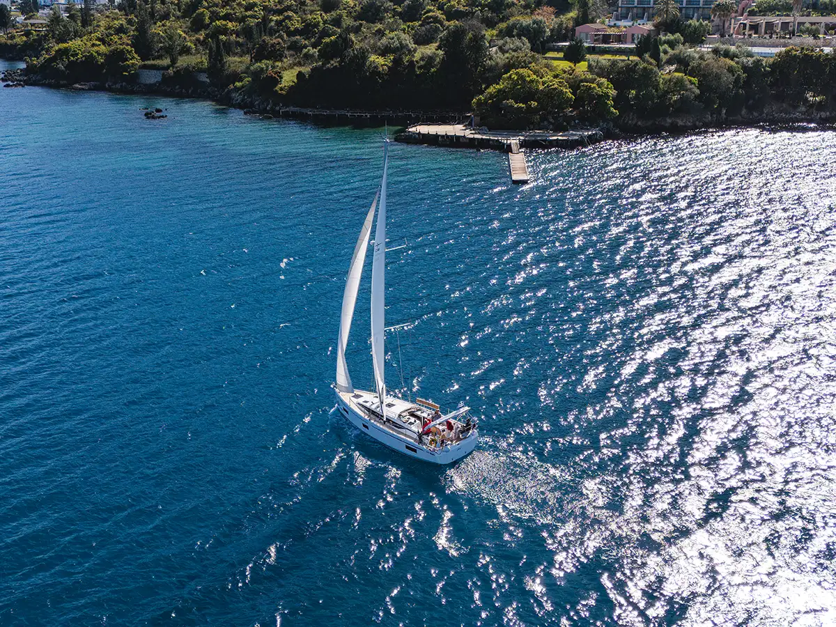 Bavaria C38