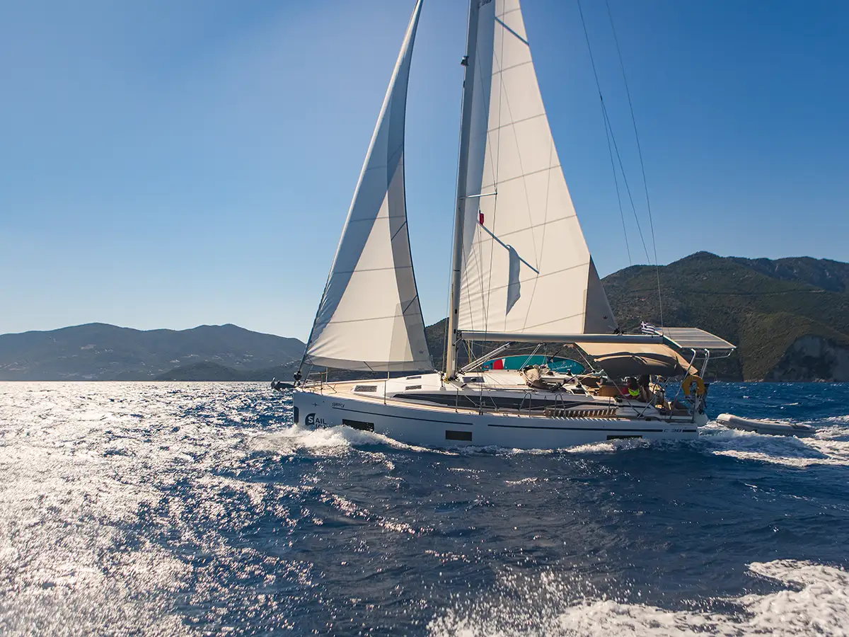 Bavaria C38