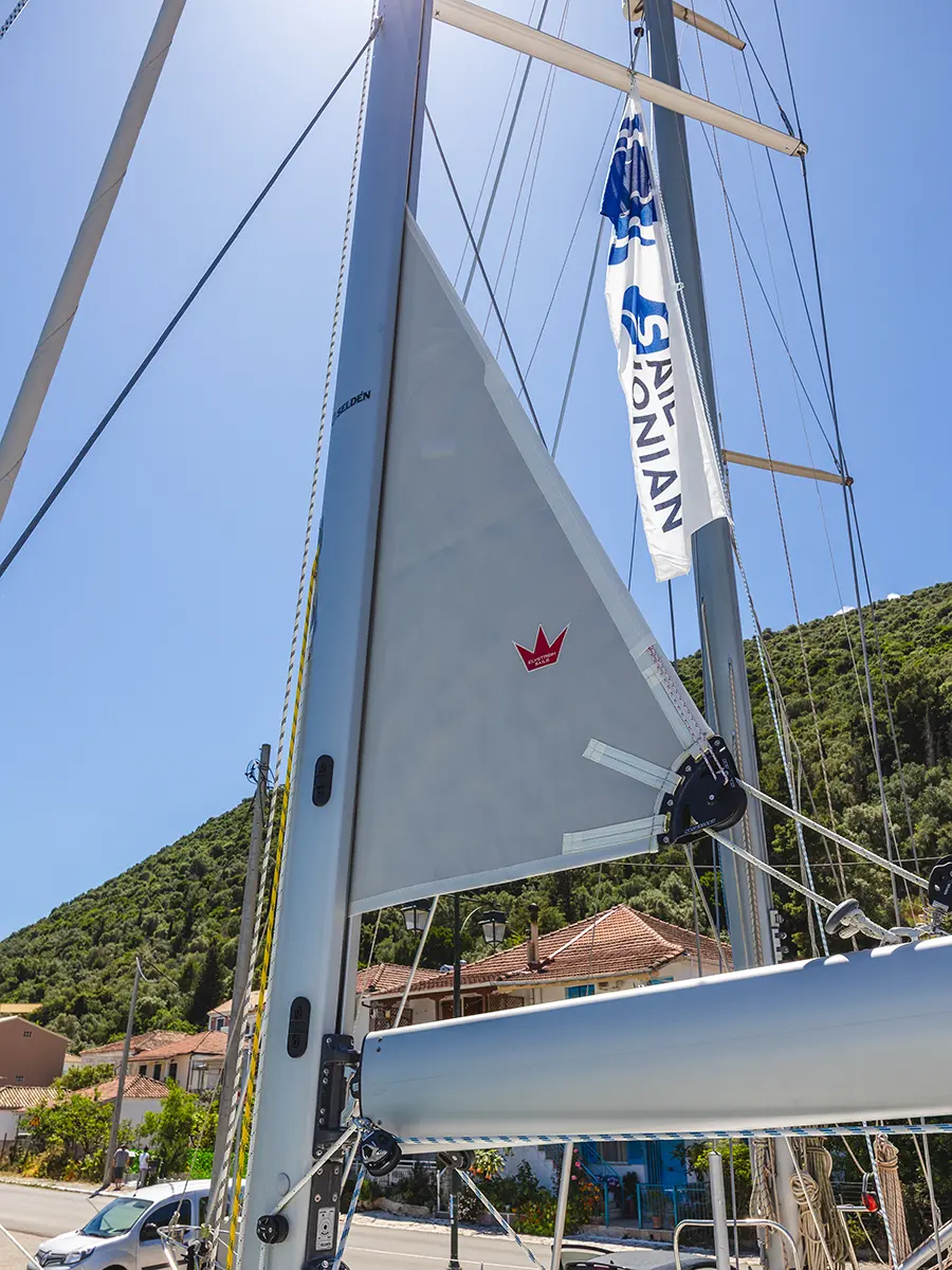 Bavaria C38