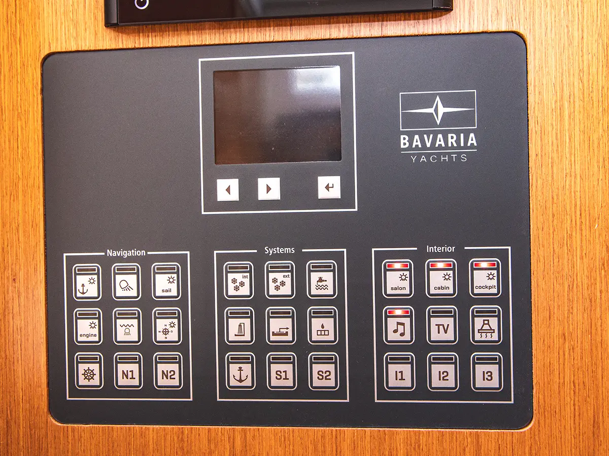 Bavaria C38