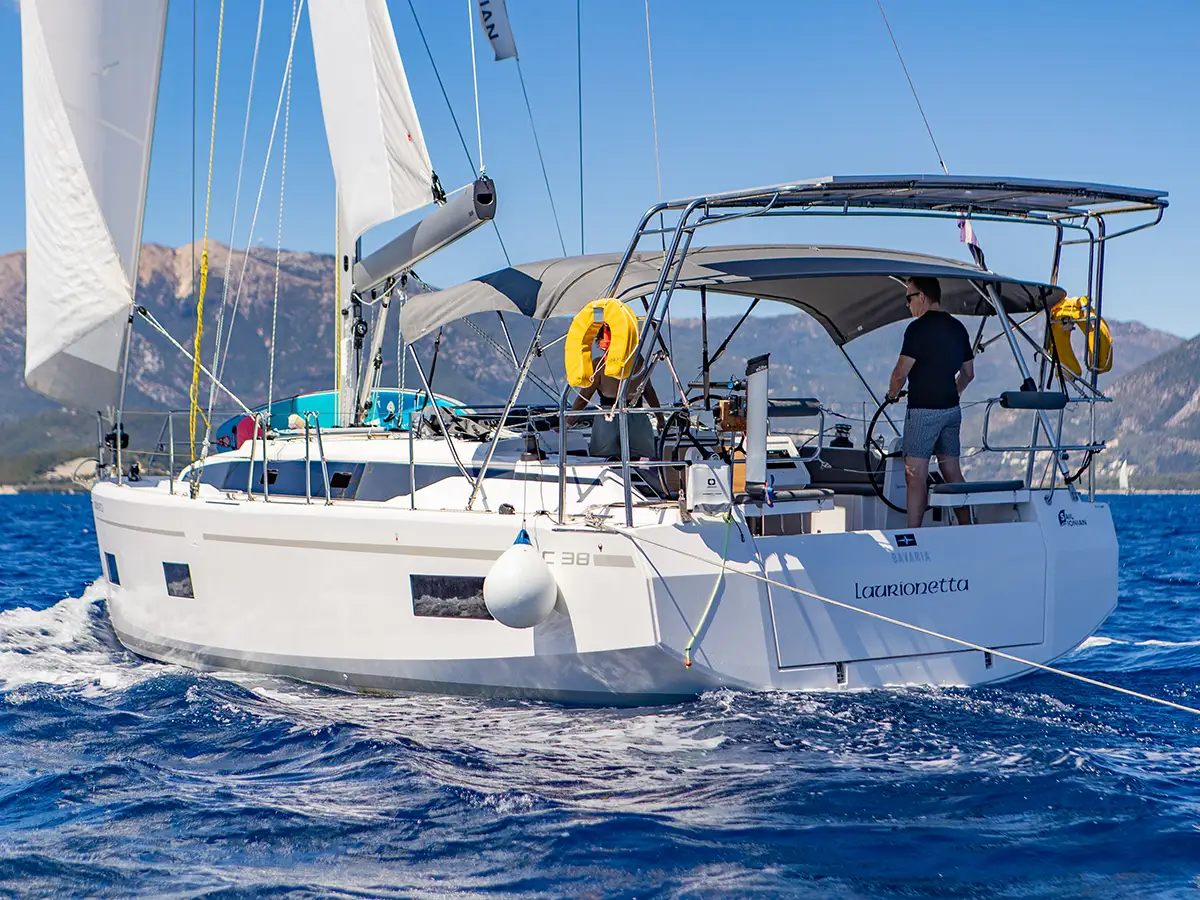 Bavaria C38