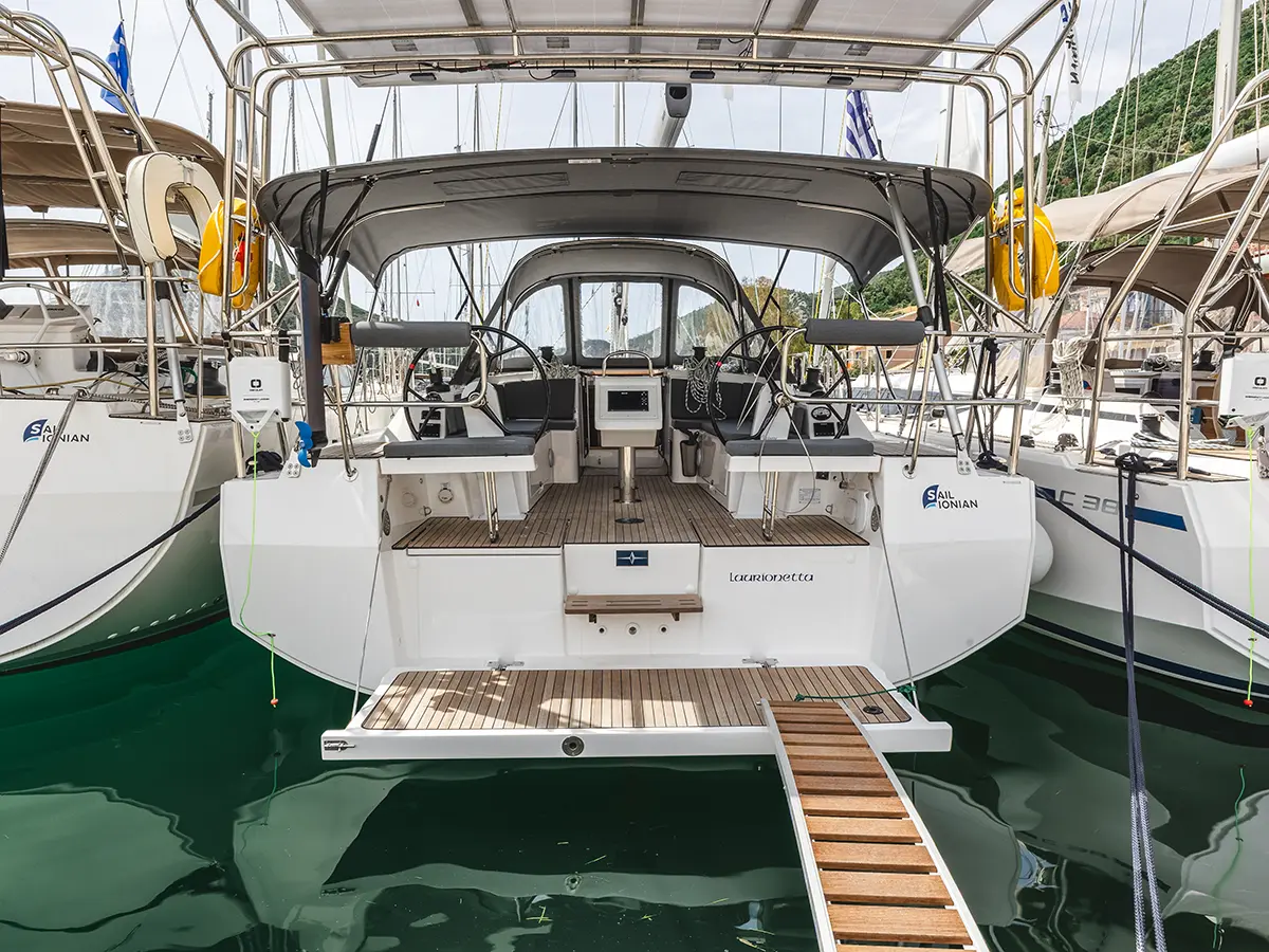 Bavaria C38
