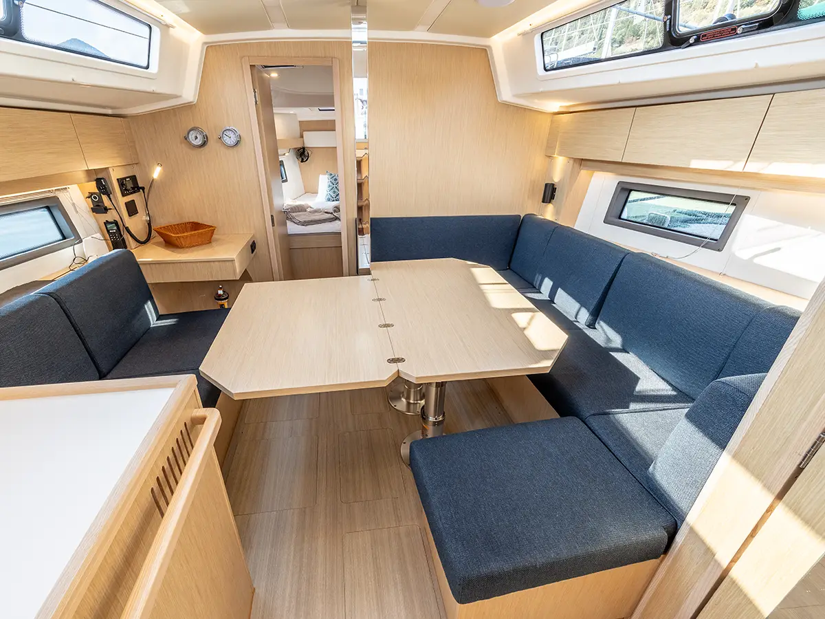 Bavaria C38