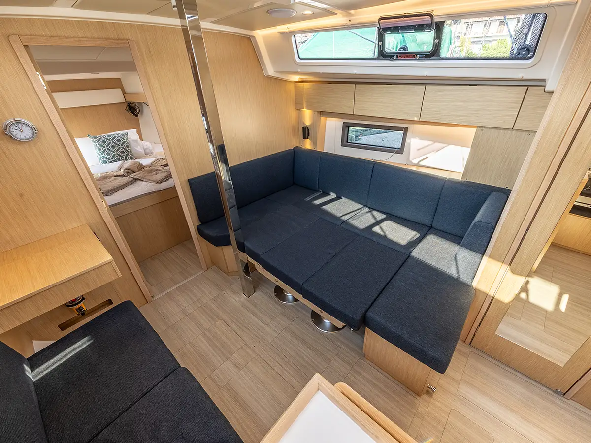 Bavaria C38