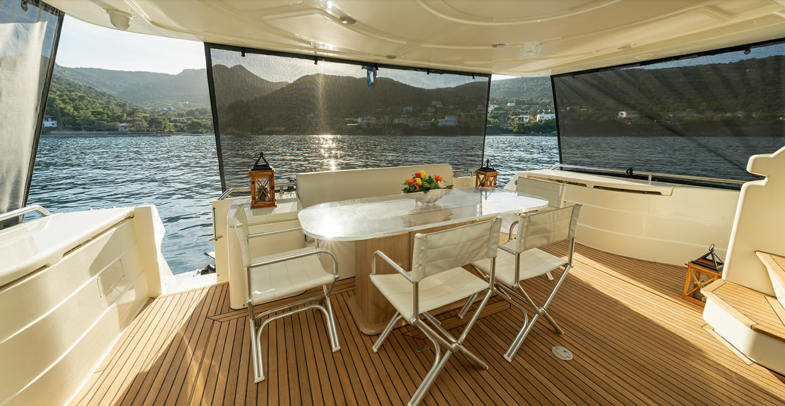 'Irene' Ferretti 68 classic motor yacht