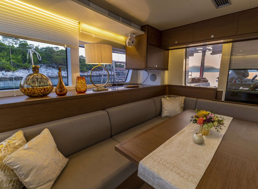 'Flo' Lagoon 52 crewed catamaran
