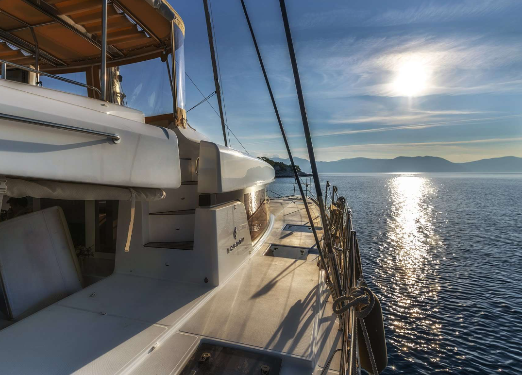 'Flo' Lagoon 52 crewed catamaran