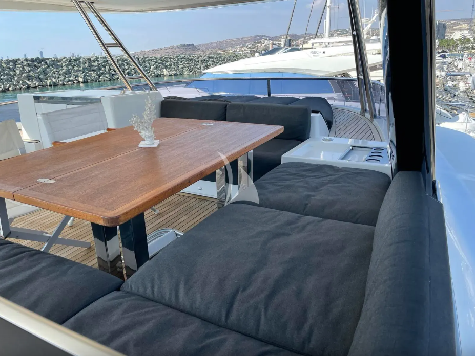 'Pearly Gates' Lagoon 630 Power Catamaran