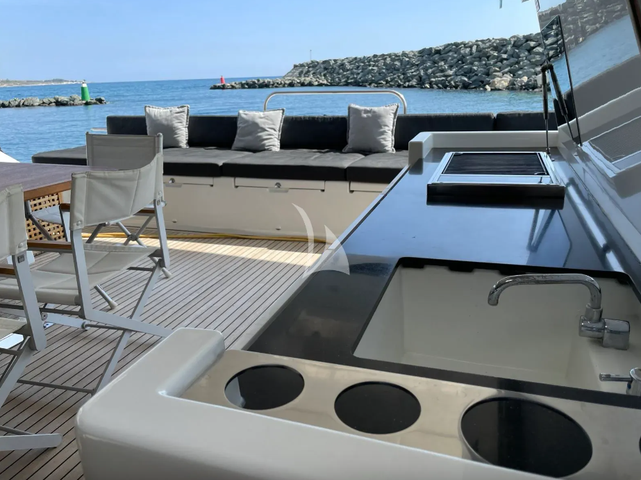 'Pearly Gates' Lagoon 630 Power Catamaran
