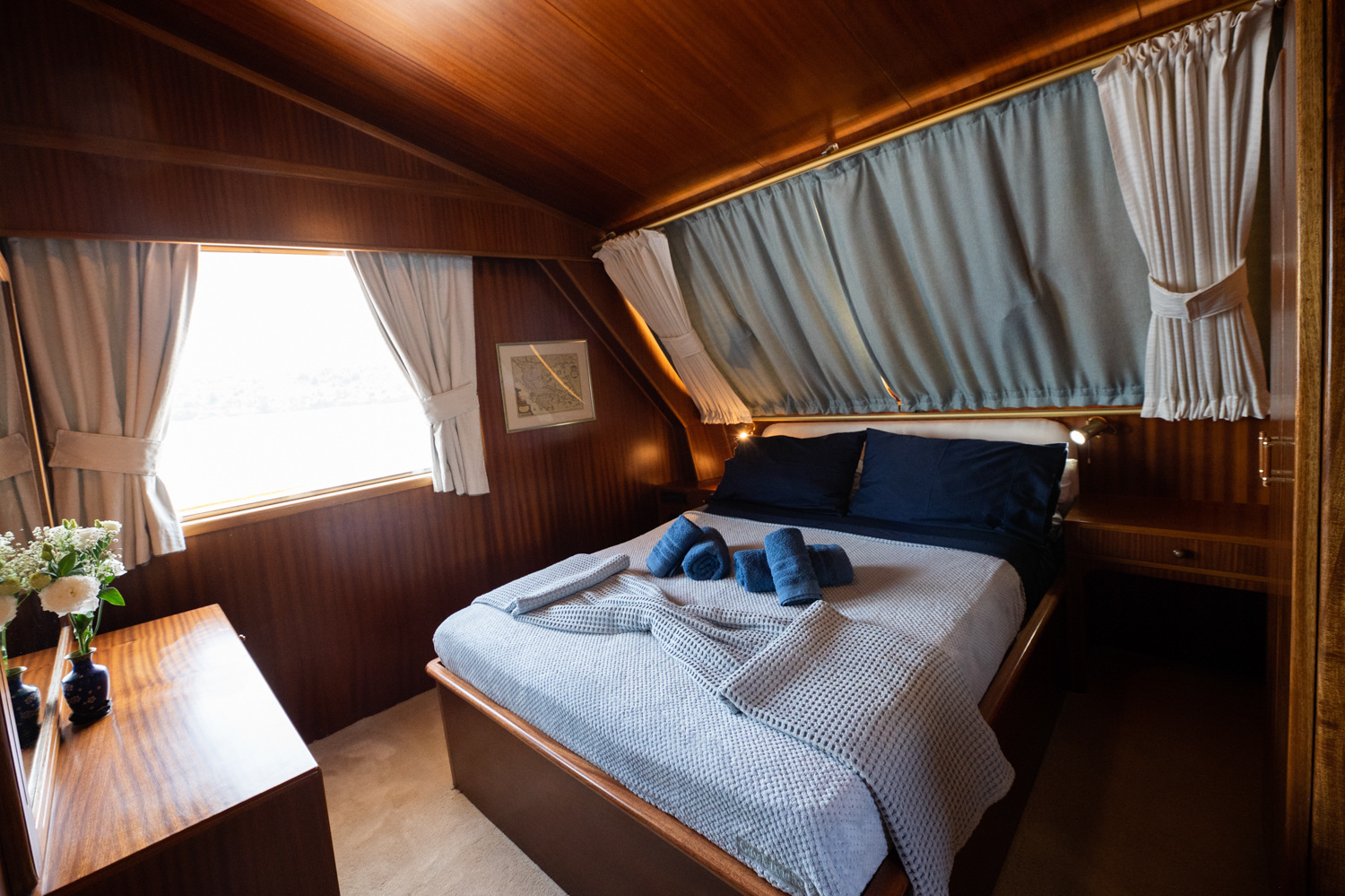 'Elena' Classic luxury motor yacht
