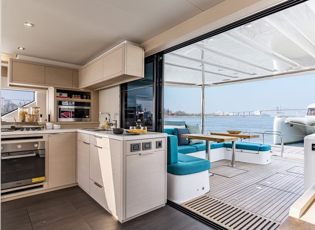 'Humble One' Lagoon 55 catamaran