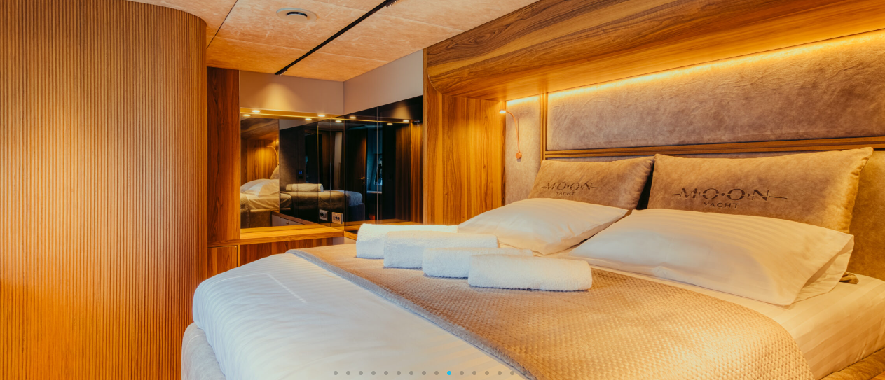 'Honeymoon' Moon Yacht 65 catamaran