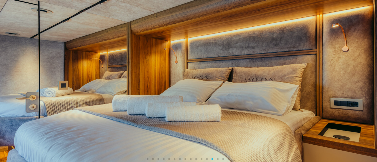 'Honeymoon' Moon Yacht 65 catamaran